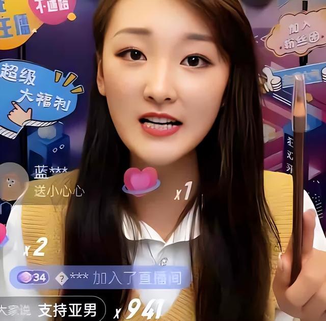 离婚4年，陈亚男和朱小伟的生活天差地别，背后的真相太现实