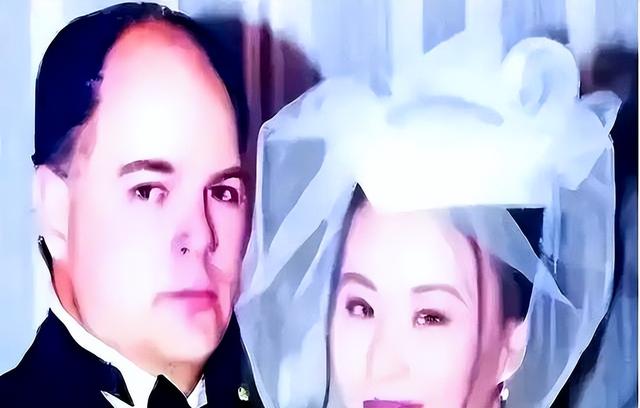 原来早已不是中国籍？事业巅峰远赴美国。被老外“玩腻”晚年回国