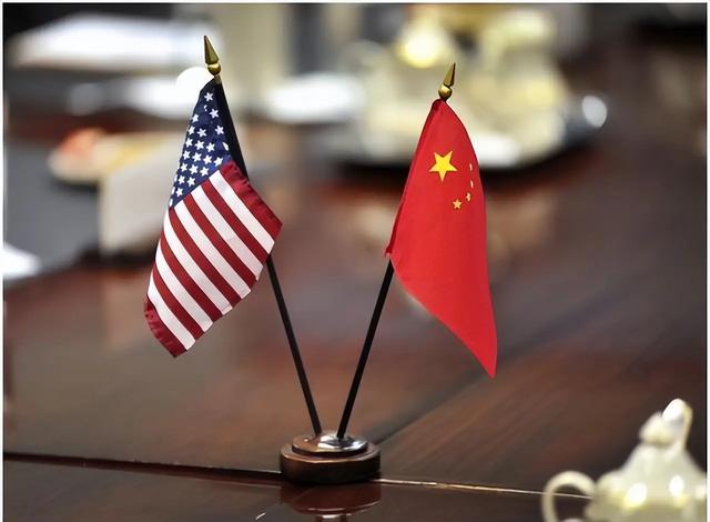 特朗普终于签字，对华关税延长 90 天，还请求中国出手拉美国一把