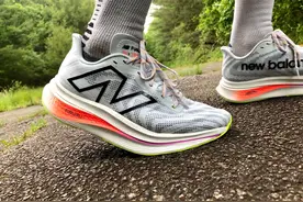 2024跑鞋推荐｜15款入门慢跑鞋到顶级比赛跑鞋图片