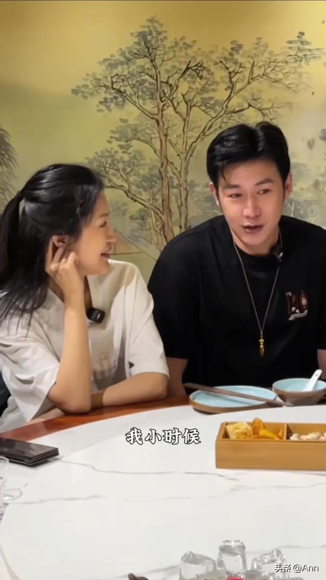 陆毅一家逛完都江堰后打卡鳖有洞天吃甲鱼 小叶子两眼放光萌萌的！