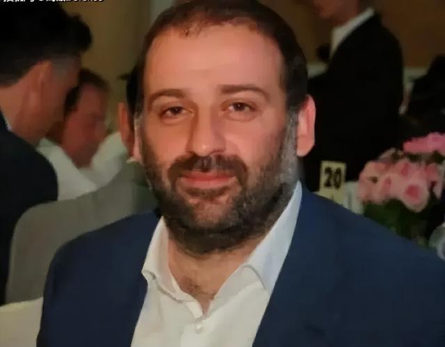 80万敌军进逼，俄德战争在所难免？特朗普通知全球，援乌已经切断