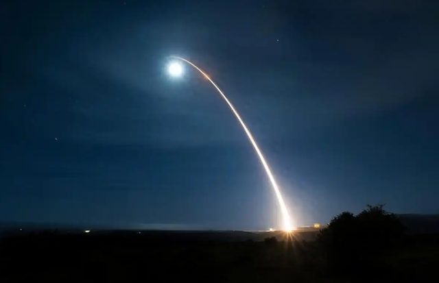 给中国送份大礼？特朗普一声令下，重启中断33年核试验