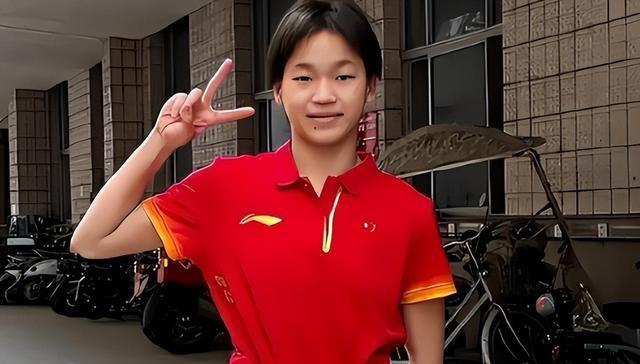 一个月没露面，全红婵变化惊人，脸颊消瘦、双眼无神，让人好心疼