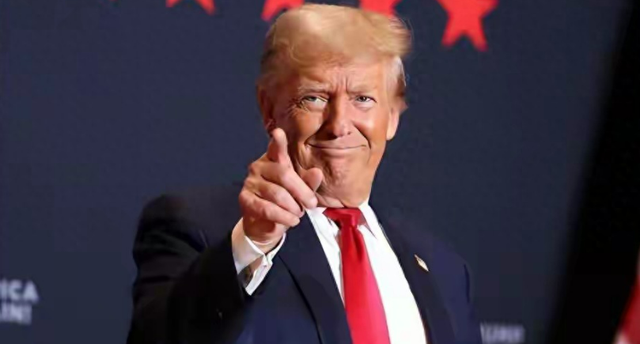 果不其然，遭到中方制裁，美军停止移师关岛，要给中国点颜色瞧瞧