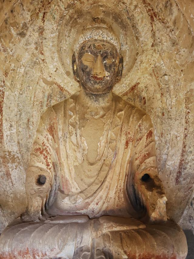 甘肃神秘北凉洞窟，悬崖上的千年佛寺，古人是怎么在峭壁上开凿的