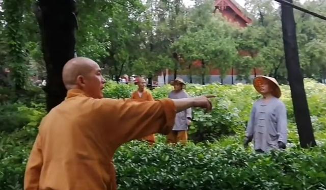 临危受命后直接掀翻释永信式商业，少林寺新住持，到底什么来头？