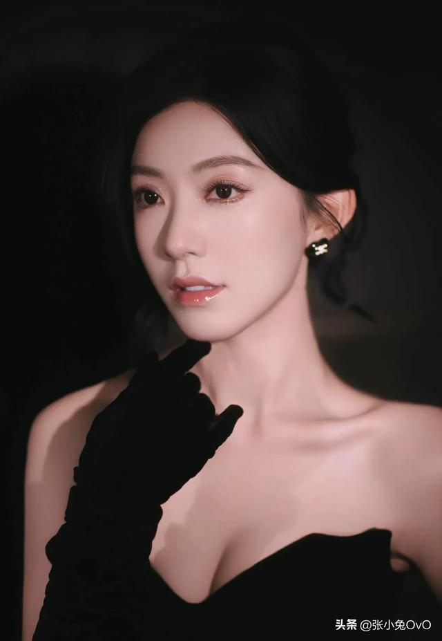 短剧演员签约经纪公司，有人顺风顺水 有人遭雪藏，顶流都选择单干