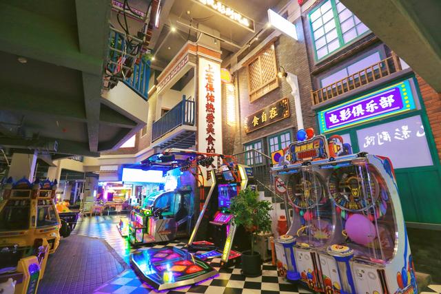 云南曲靖有一处国风市集，看复古国潮，重返胶片流转的黄金年代