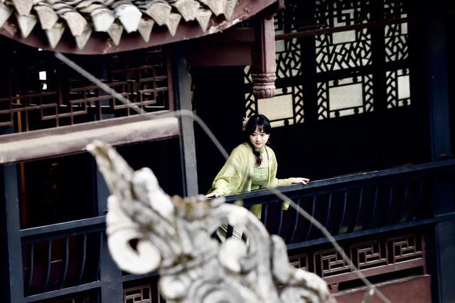 春景上新！市民游客竞相打卡阳明祠