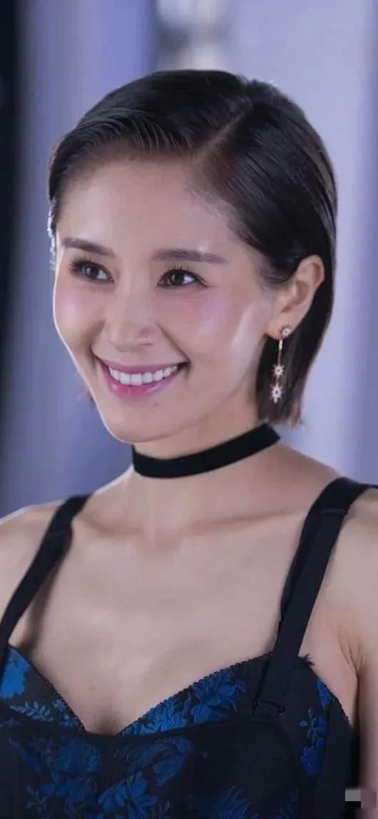 王子文“虽然小只，但是饱满”谁看了不迷糊