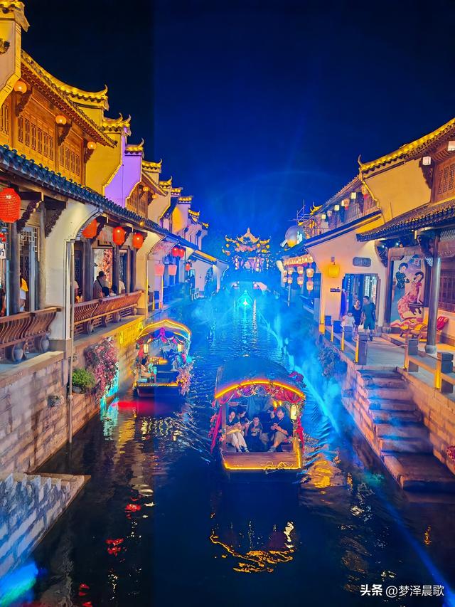 湖北云梦：万盏华灯映水街 祥云湾畔夜未央