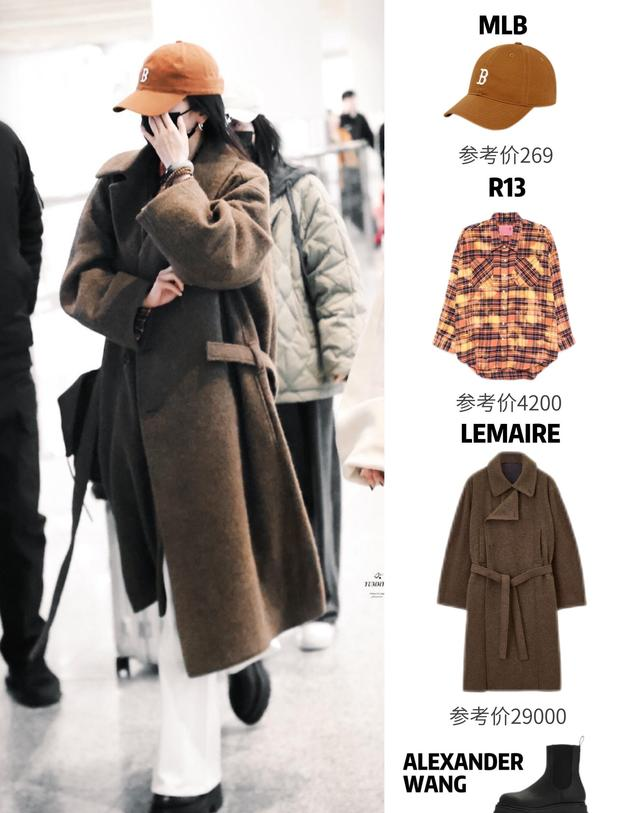 杨幂把大衣穿明白了 酷飒慵懒全拿捏 普通人这么搭 出街也能有