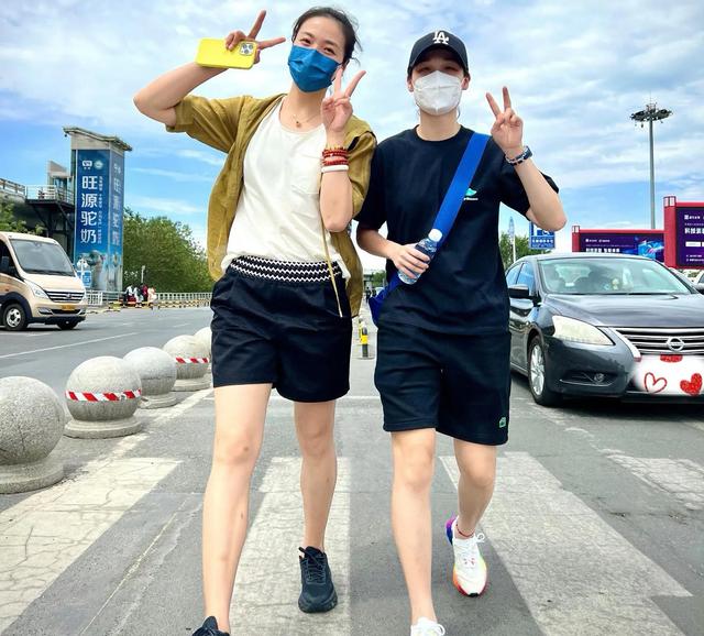 奥运冠军林莉近况，大学任教，升职副教授，33岁未婚越来越漂亮了