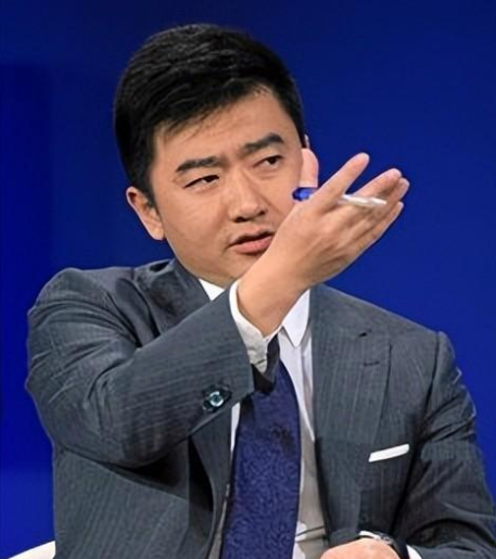 被逮捕的三位央视主持人，个个都沦落到阶下囚，最严重的出卖国家