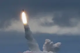 我军洲际导弹射向太平洋，就是为了让美国明白这件事图片