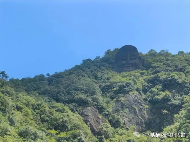 实在没想到，浙江竟然也有一座千佛山，春日里被誉为江南小九寨