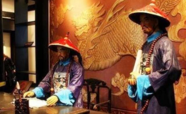 中国最后一个被腰斩的人，在地上打滚留下七个血字，从此再无此刑
