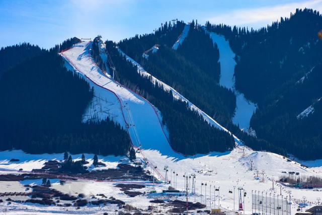 天山下的优美牧场、亚心之都——史上最全新疆乌鲁木齐旅游攻略