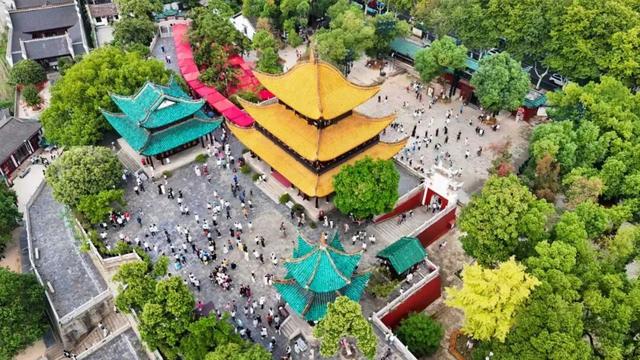 火爆！国庆中秋假期首日，超50000人次打卡岳阳楼景区