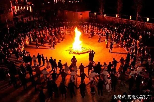 来白马山寨过个诗意国庆！这里的风不燥、云很柔、秋正好