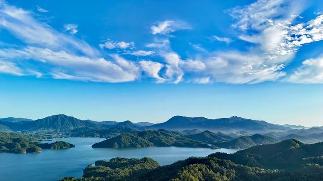 雨中太平湖，如水中黄山，治愈山水间。（十省穿越Day9）