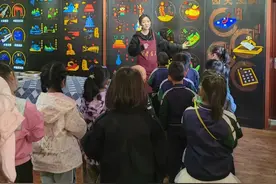 武川县妇联联合第五幼儿园、新华书店开展“书香飘万家 共筑强国梦”世界读书日主题活动图片