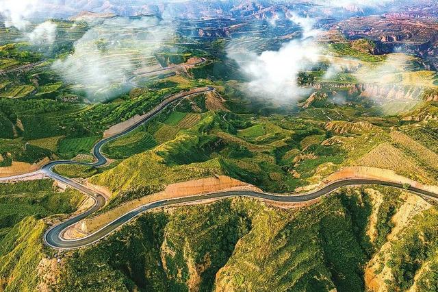 三个一号旅游公路铺就文旅发展新通途