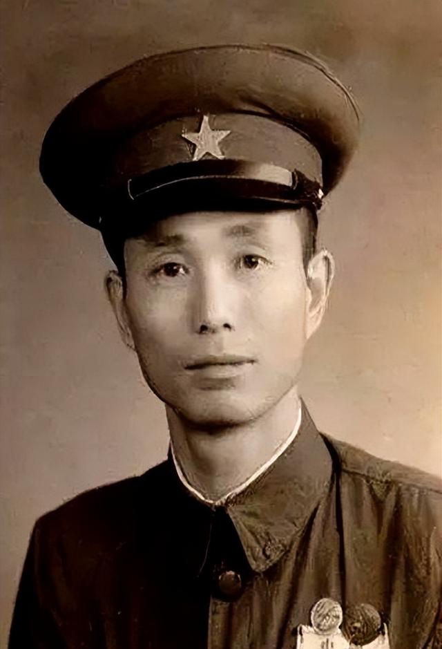 他曾任广东省副省长，东江纵队创始人、司令员,是深圳客家人！