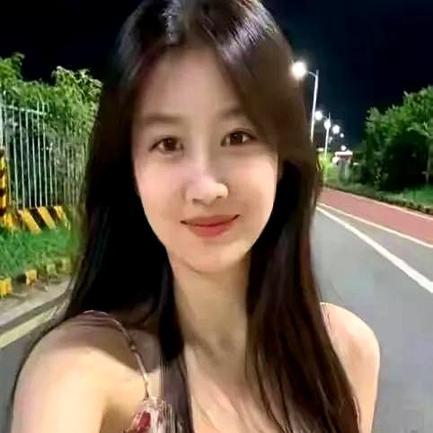 女人动情后，这些“生理反应”藏不住，男人得把握时机！