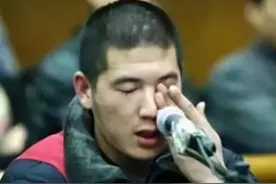 2006年轰动全国崔英杰案，摆摊小贩怒杀城管，却因一句辩护词保命图片