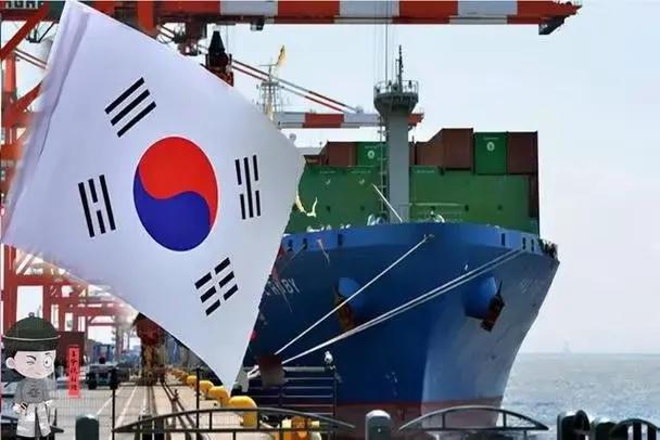 美韩15%关税协议落槌，特朗普突然改口：中国“不再难对付”！