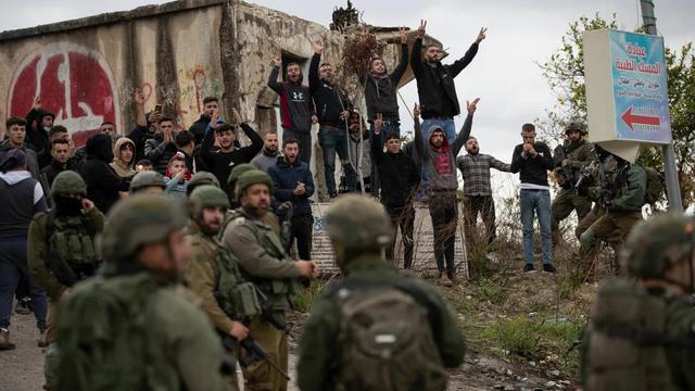 62岁硬汉熬18年酷刑再被捕！以军趁乱扩7据点，以军反恐是幌子？