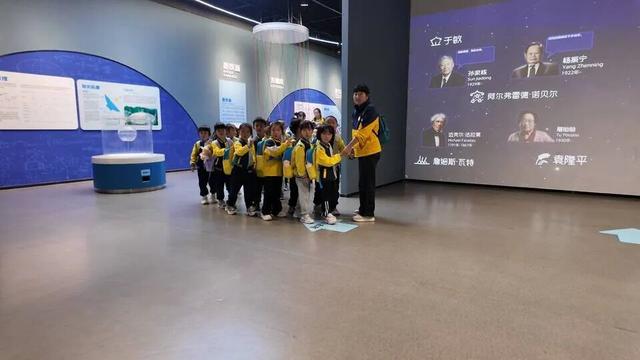 科学与人文的融合之旅！这场活动深受孩子们欢迎……