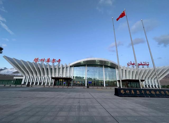 从广州到喀什8小时：314国道的风光，比想象中治愈