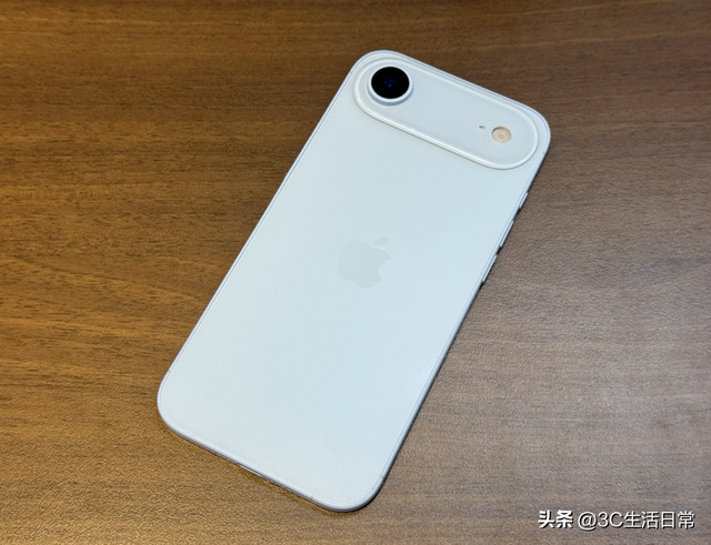 苹果iPhone 17 四款新机外观提前看：超薄 Air、Pro，细节亮点一次看