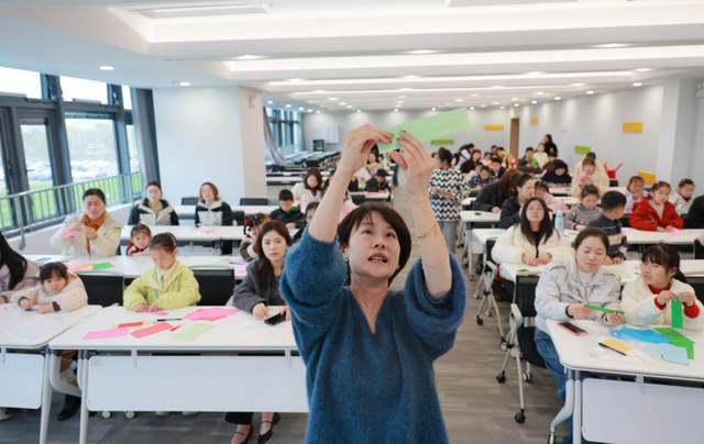 春江水灯会，来了！富阳热闹盛会，持续中！