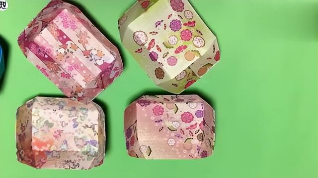 跨越2950英里的旧剪贴簿：糖纸博物馆藏着70年甜蜜史