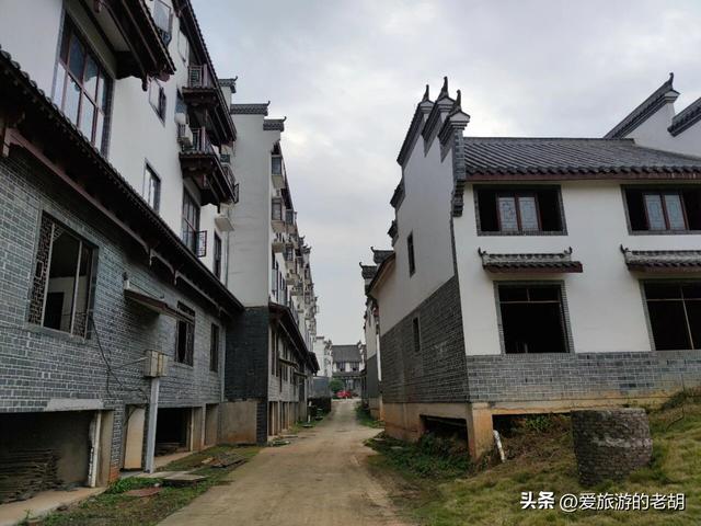 湖南耗资75亿元的古城烂尾10年后，国企接手改名，能否起死回生？