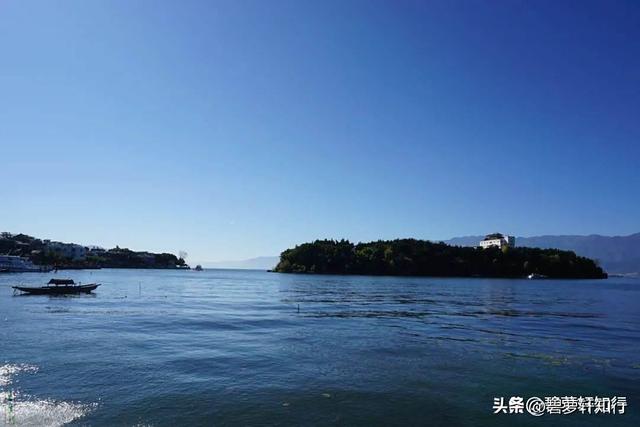 云南两大高原湖泊，滇池和洱海哪个大？