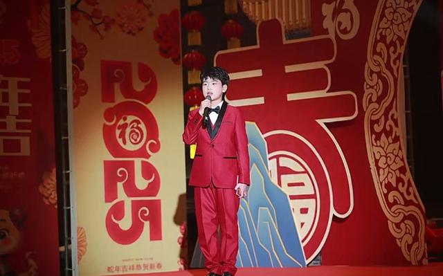 天塌了！安徽11岁男孩王志梁去世，父亲抱着回家不放手，死因曝光