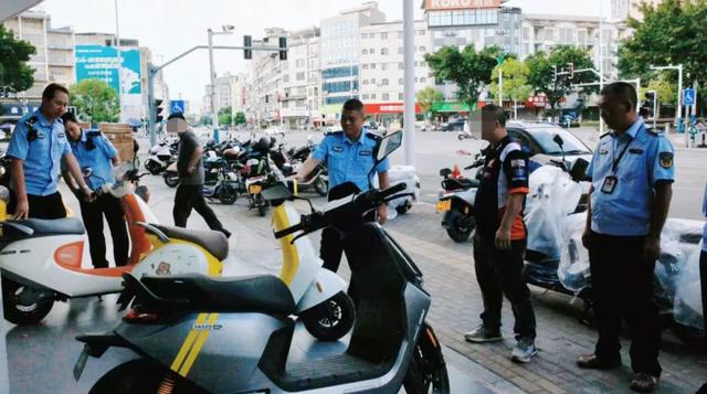 10月1日起，电动车、摩托车、三轮车“4罚3禁1扣车”，处罚明确了