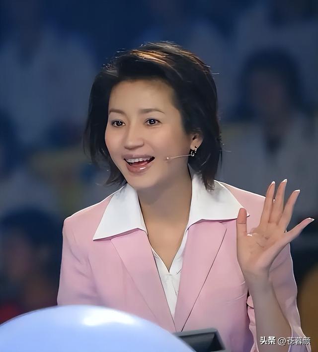 善恶终有报，57岁央视女主持王小丫，原来早已经走上另一条大路