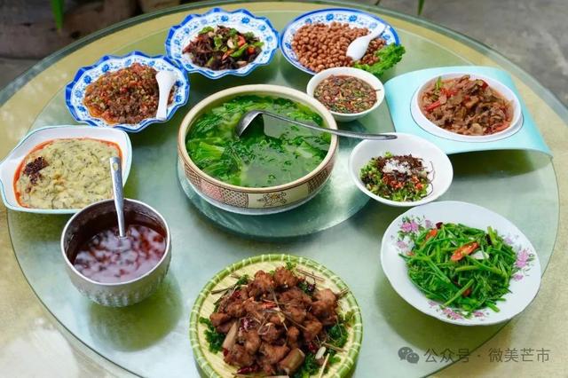芒市旅游点菜不愁，这份芒市傣味版“云南省菜”套餐请收好！