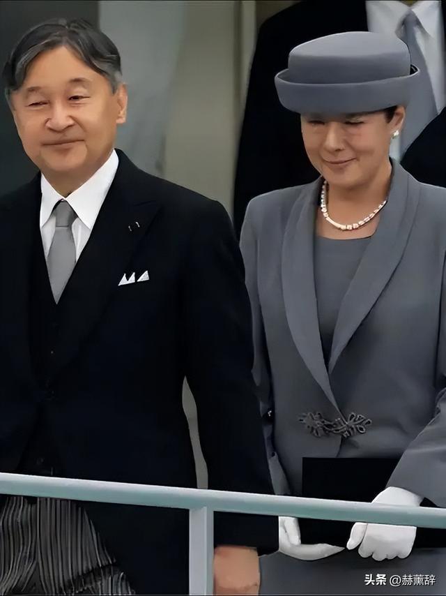 日本天皇亲自出山，对中国的反击正式开始，高市早苗憋出了一妙计