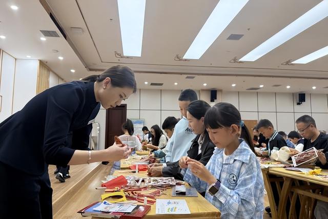 三花并蒂 呼伦贝尔博物院国庆“霸屏”文旅圈