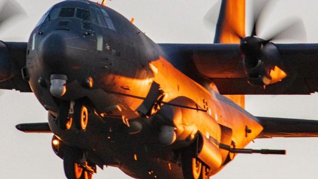 白宫不排除动武，美军开始调动	，欧洲如临大敌，5国统一阵线防御