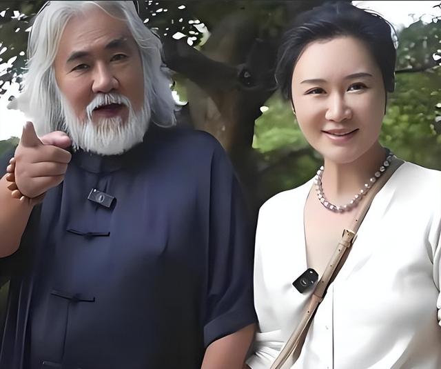 拔出萝卜带出泥，张纪中再迎噩耗，转移财产是冰山一角，麻烦大了