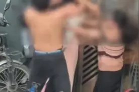 近日广州父亲出轨儿媳，街头上演“父慈子孝”四人混战大场面图片