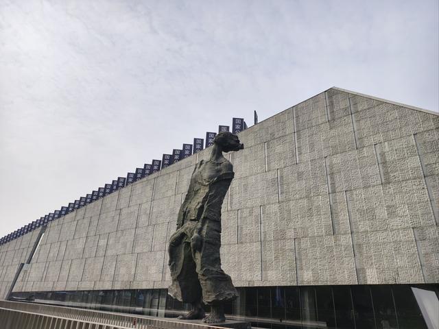 日媒通告全球：如果中日开战，中国人会抢着当先锋，引发高度关注